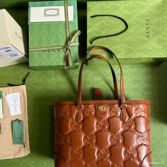 Firstbag ru matelassé GG GUCCI tote medium leather 0527